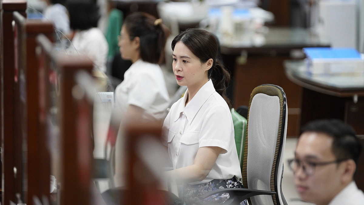 Lương bình quân đóng BHXH công chức dẫn đầu các nhóm