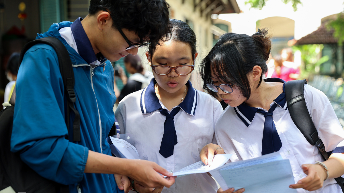 Yêu cầu Bộ Giáo dục rà soát học phí đại học