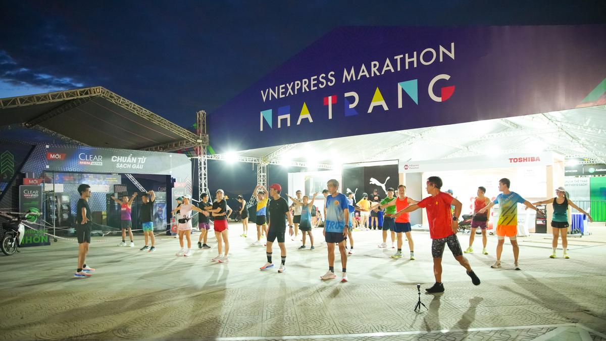 Runner chủ nhà sung sức trước thềm VnExpress Marathon Nha Trang