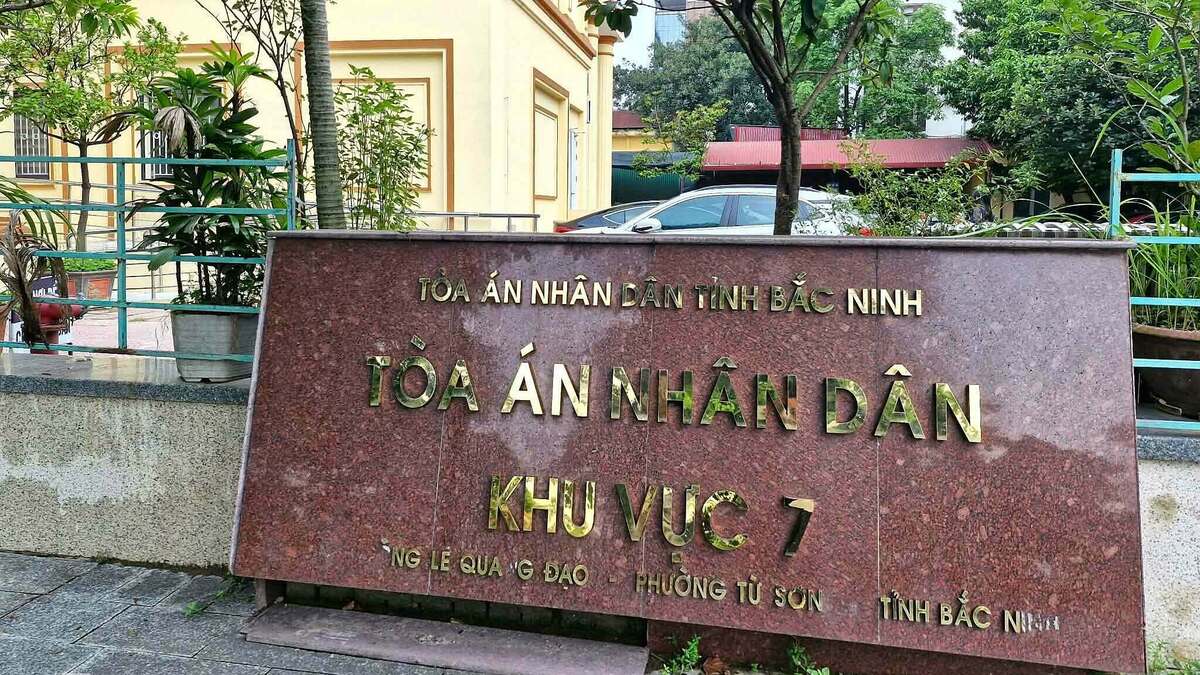 Cha kiện con trai đòi lại đất sau 35 năm giao cho ở riêng