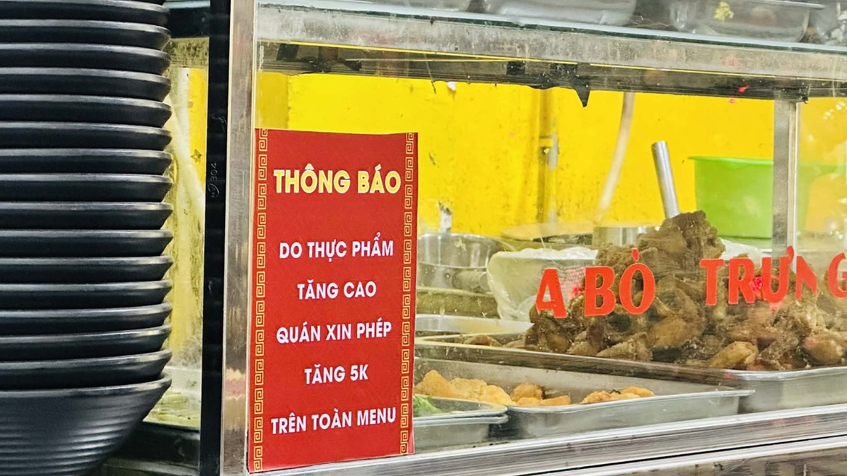 'Phở tăng giá lên 80.000 đồng nhưng khách vẫn đông thì đừng trách chủ quán'