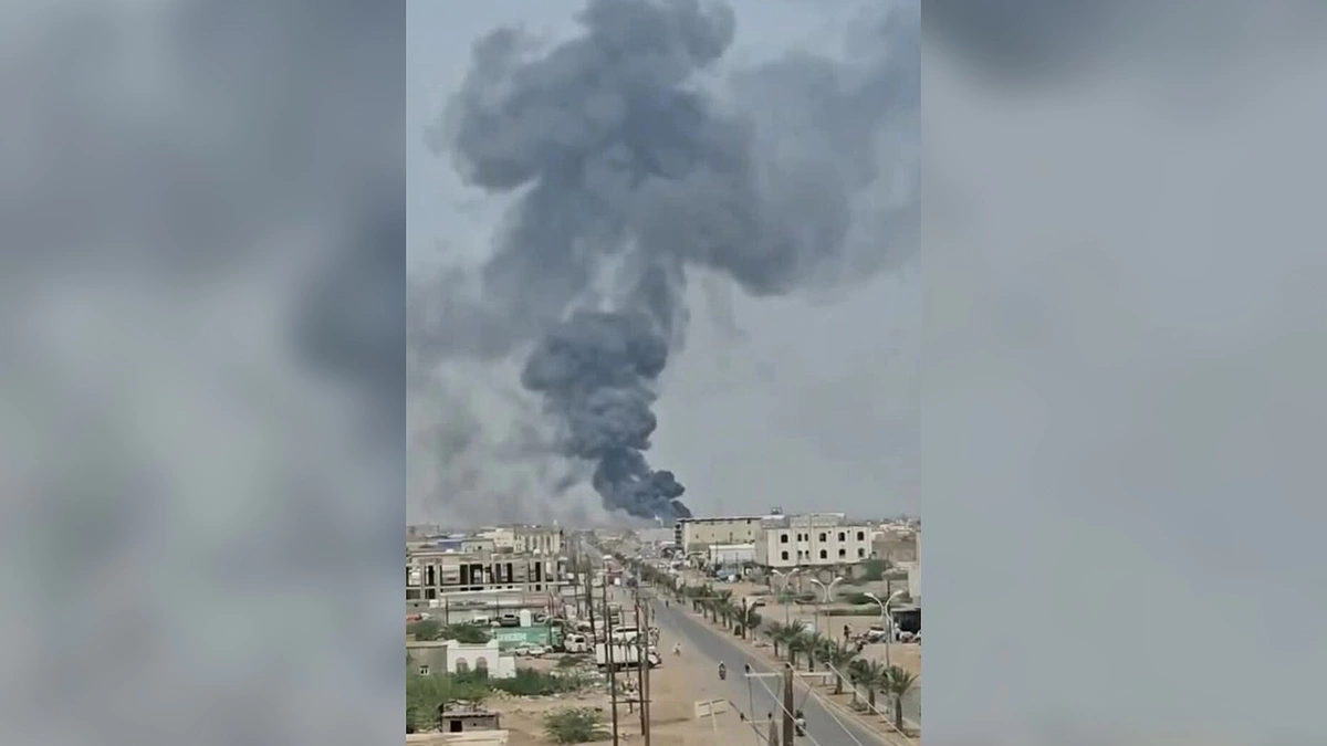 Houthi tuyên bố tấn công nhà máy lọc dầu Arab Saudi