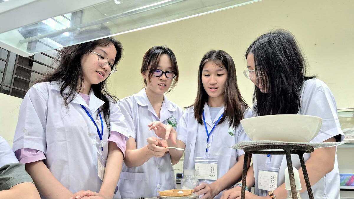 Điểm chuẩn Đại học Dược Hà Nội từ 21,35