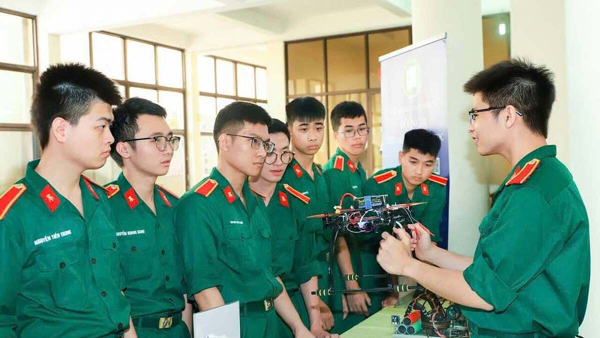 Học viện Kỹ thuật quân sự công bố điểm chuẩn cao nhất 29,03