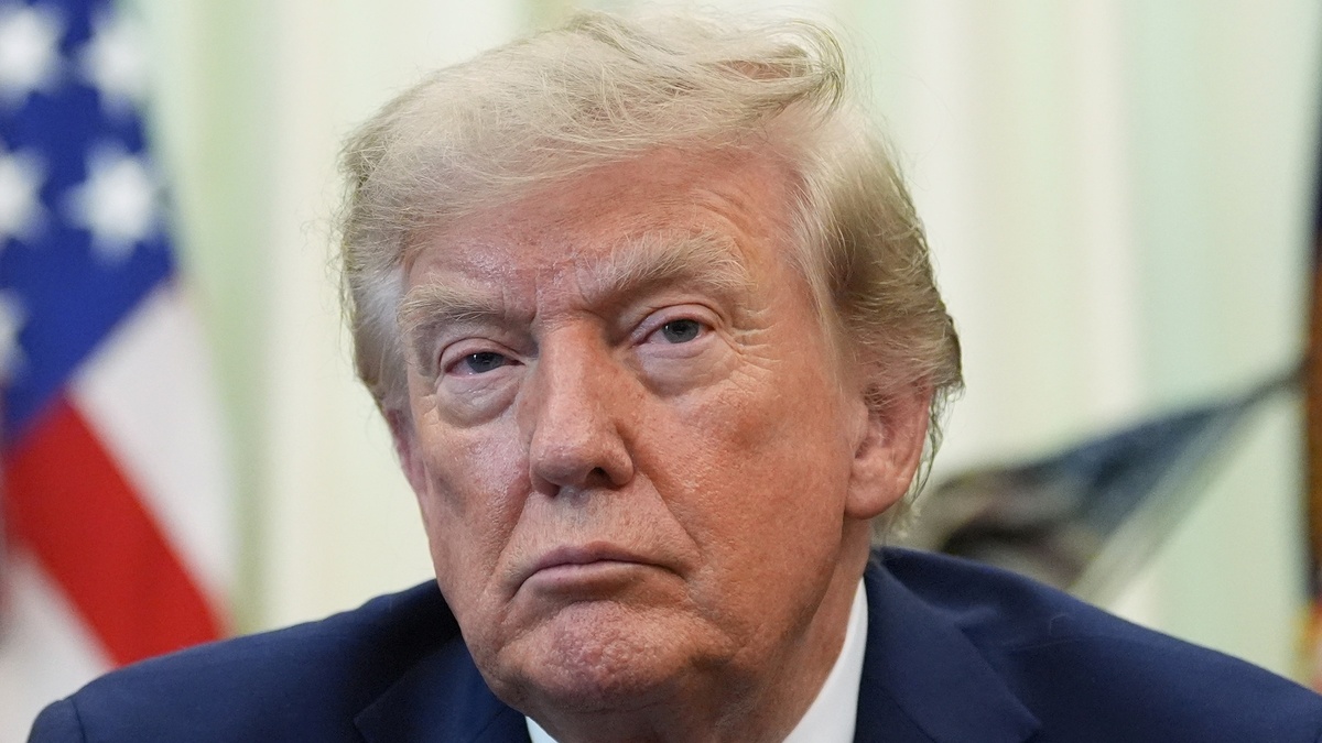 Thế khó với ông Trump trước điều kiện mở cửa Hormuz của Iran