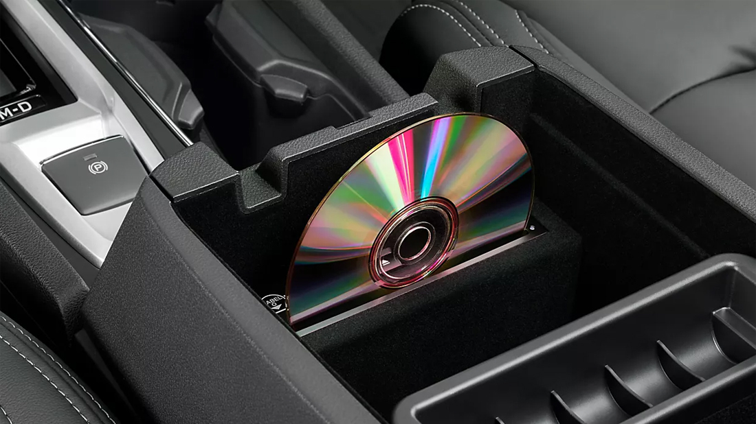 Xe Subaru vẫn giữ tính năng nghe nhạc của 40 năm trước