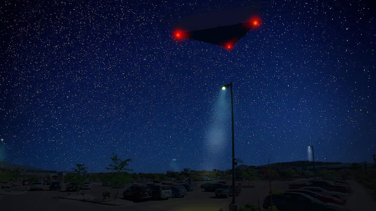 Mỹ công bố hồ sơ về UFO 'tam giác đen' khổng lồ