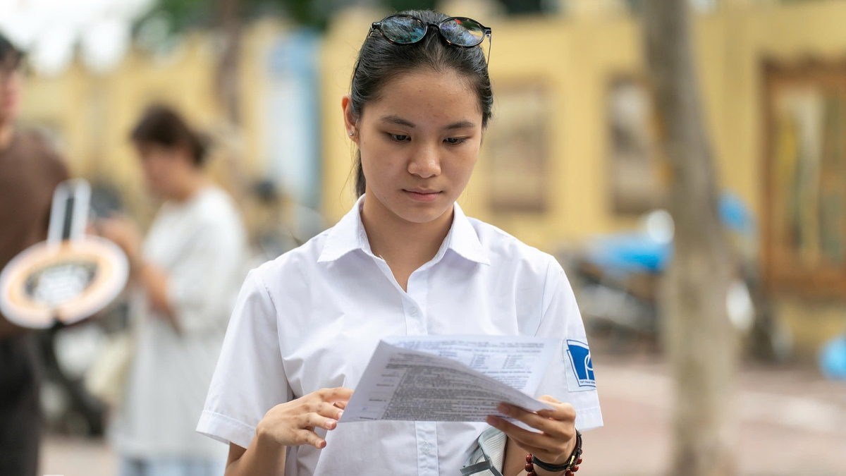 Hai lý do khiến điểm chuẩn khối ngành xã hội 'lao dốc'