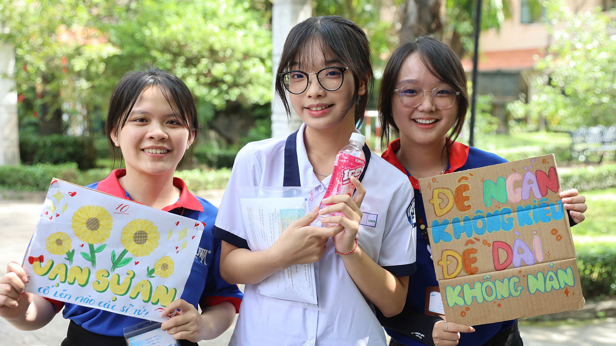 Ngành Ngôn ngữ Anh dẫn đầu điểm chuẩn Đại học Quốc tế