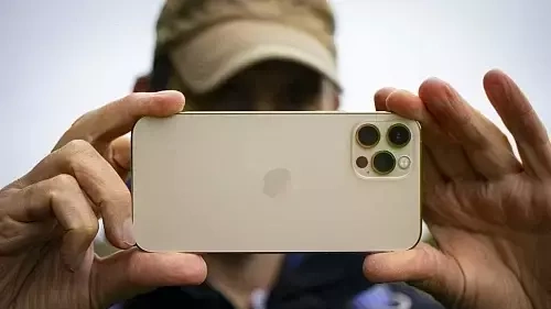 Thấy hành vi bạo lực, quay video thay vì can ngăn, tôi có bị phạt?