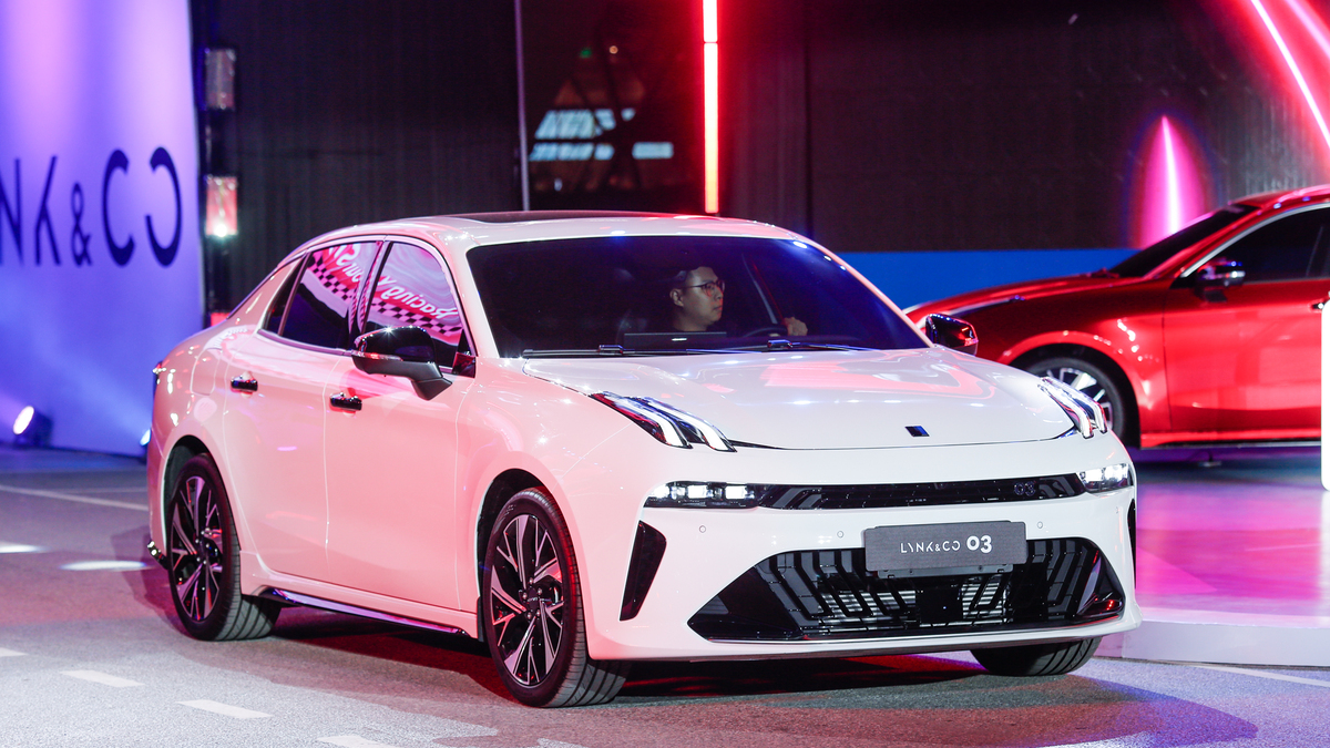 Lynk & Co 03 - sedan cỡ C giá cao nhất 788 triệu đồng