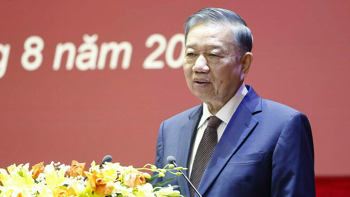 'Ủy viên Trung ương phải suy nghĩ ở tầm toàn quốc'