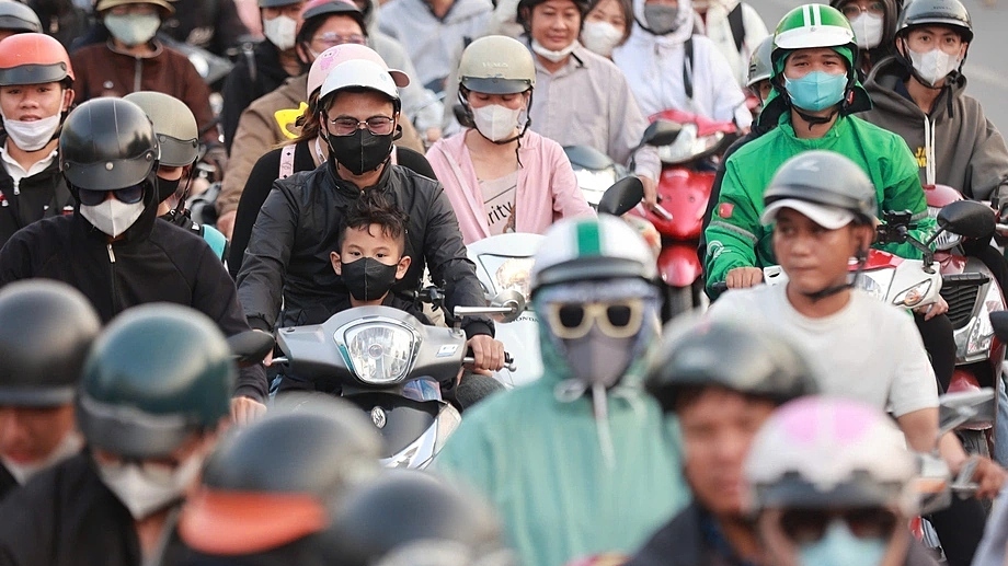 Trả giá sau 5 năm đi làm 12 km vì lương cao từ Thủ Đức vào quận 3