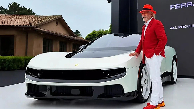 Tỷ phú 87 tuổi chi 40 triệu USD mua xe điện Ferrari đầu tiên