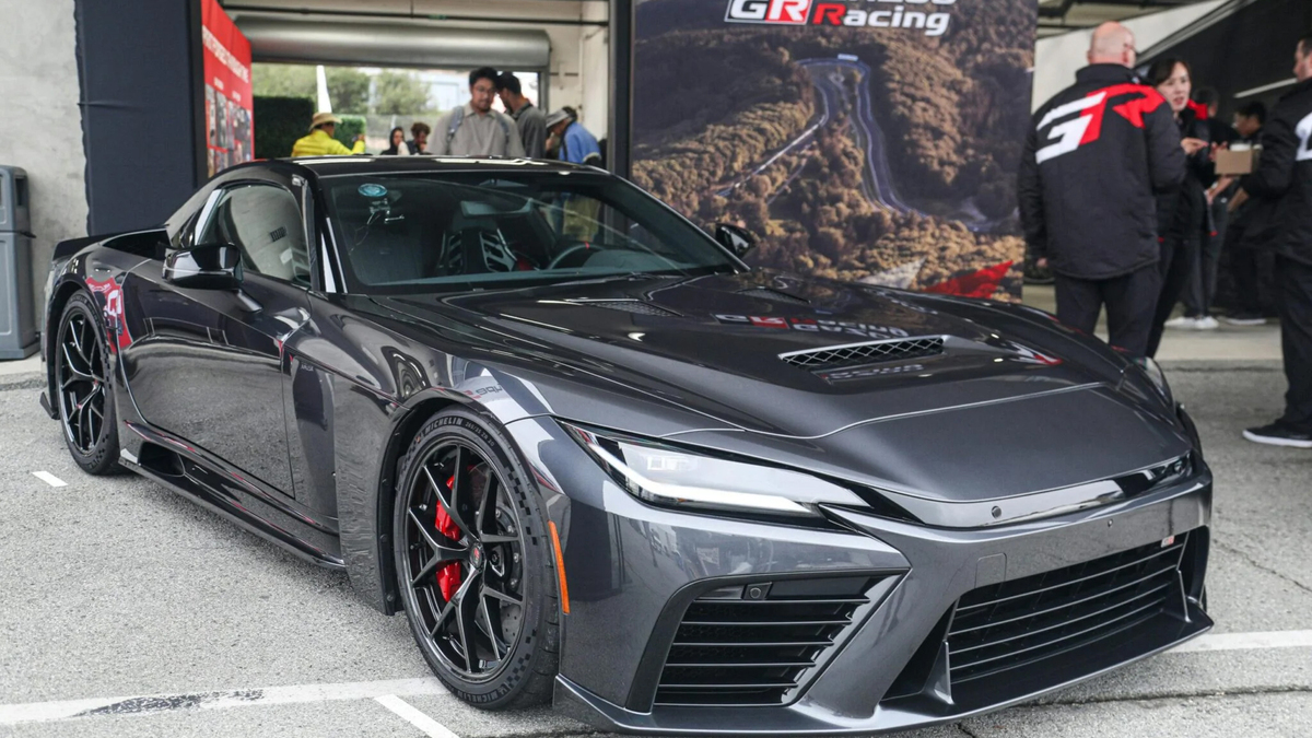 Toyota GR GT giá 220.000 USD cháy hàng dù chưa mở bán