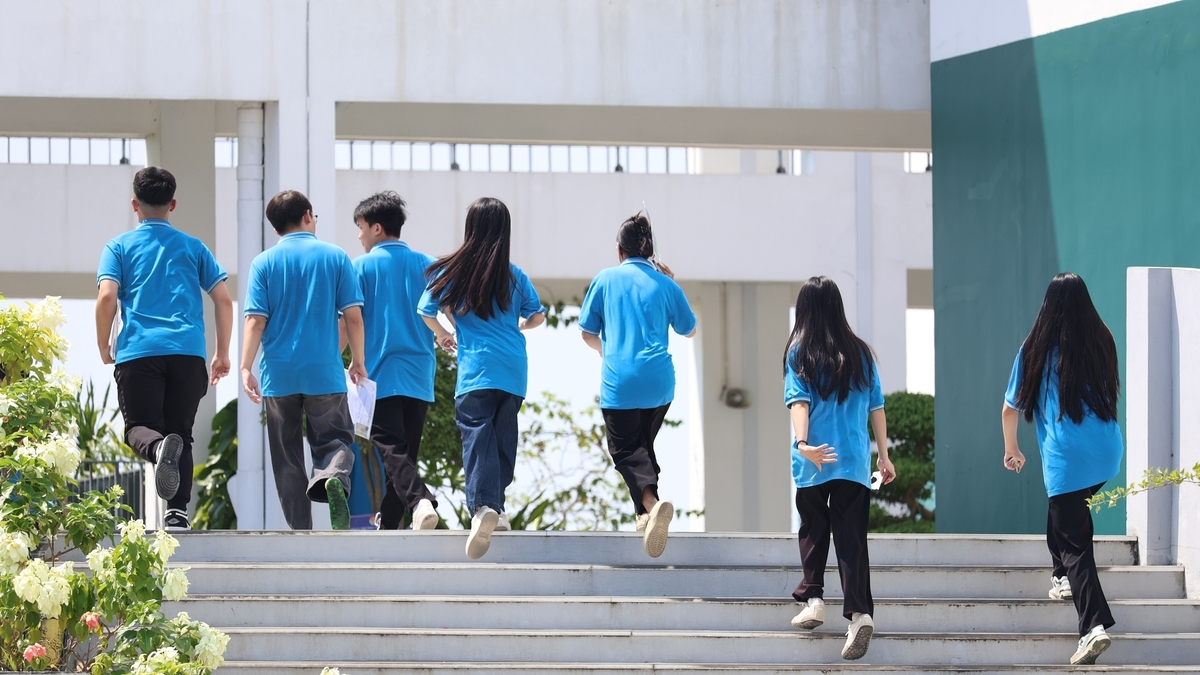 Sáng nay công bố điểm thi lại tốt nghiệp ở chuyên Tuyên Quang