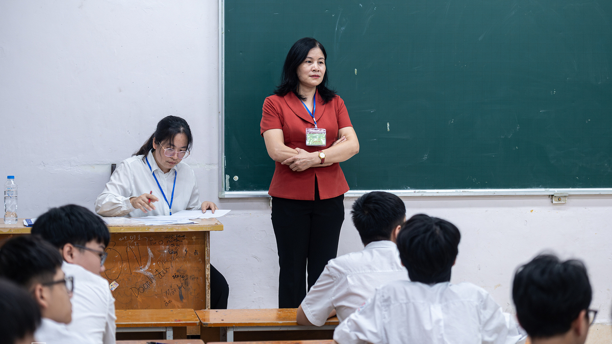 Hà Nội giảm hơn 2.360 hiệu trưởng, hiệu phó