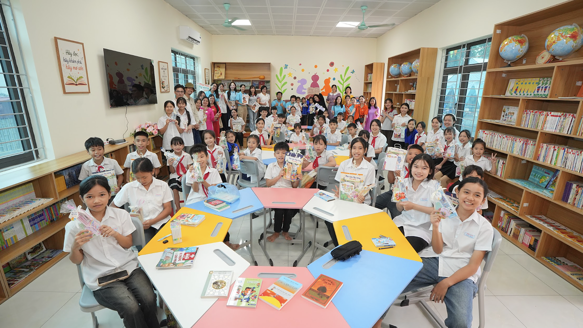 Học sinh vùng cao Lạng Sơn có thư viện mới