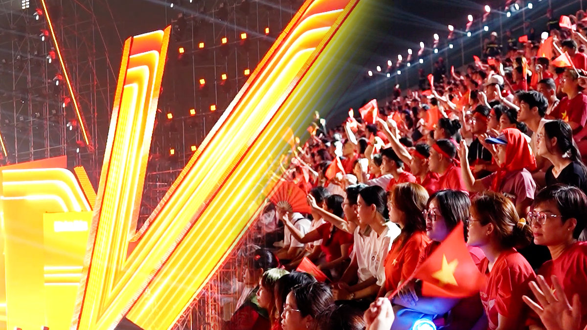 Biển người đổ về xem concert 'Tổ quốc trong tim'