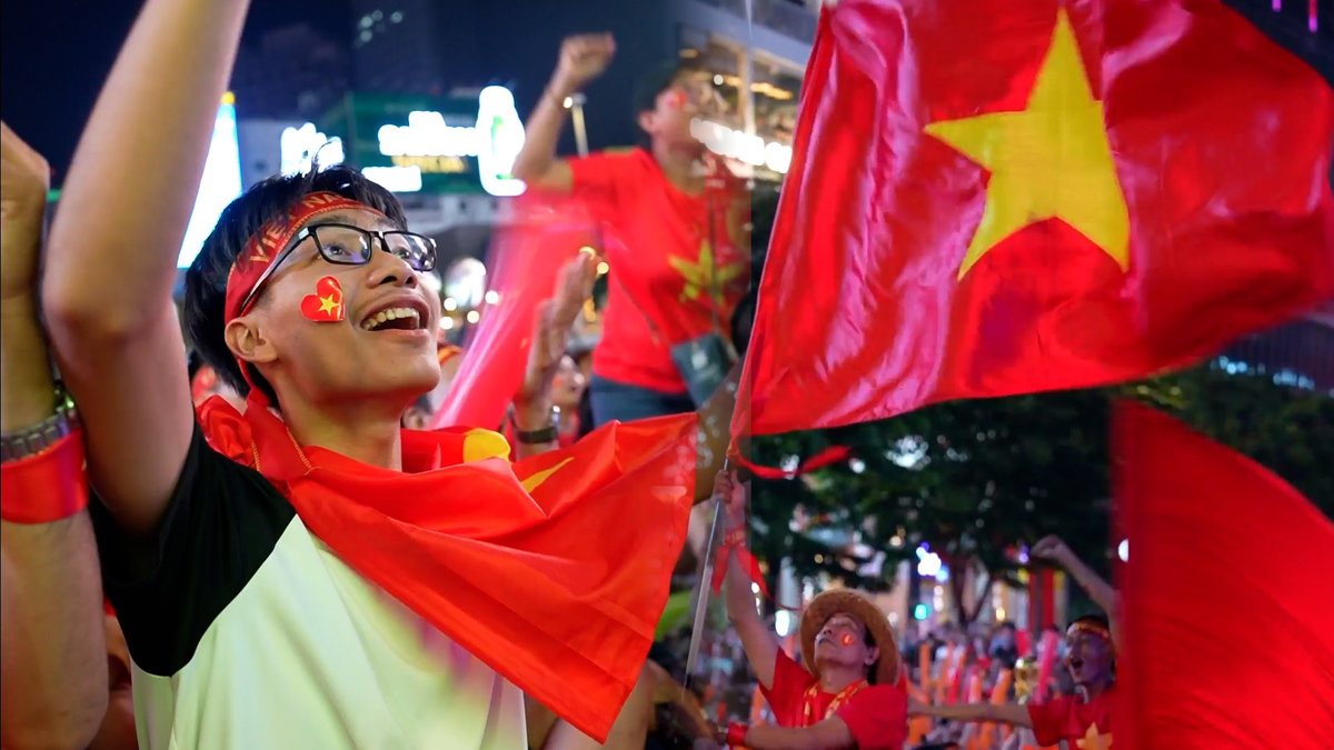 90 phút cảm xúc của CĐV Việt Nam sau chiến thắng 2-0