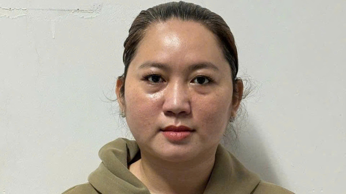 'Nổ' thuê chuyên cơ chở 90 tỷ đồng ra đảo mua bất động sản