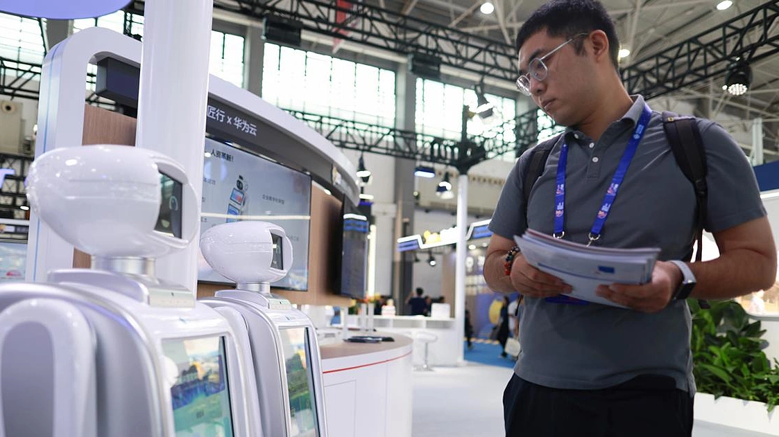 Săn và giữ chân nhân tài công nghệ tại Trung Quốc