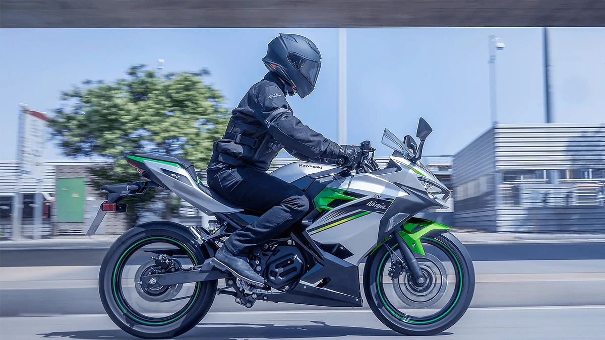Kawasaki Ninja e-1 2027 - môtô điện giá 7.900 USD