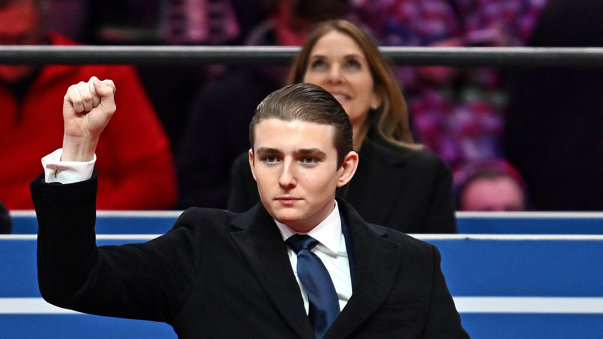 Mật vụ Mỹ điều tra video Iran dọa ám sát Barron Trump