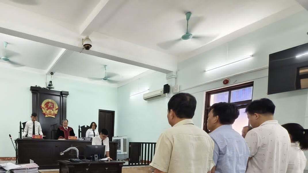 Ba cựu thẩm phán, kiểm sát viên Huế nhận án tù vì cầm tiền hối lộ của bị can