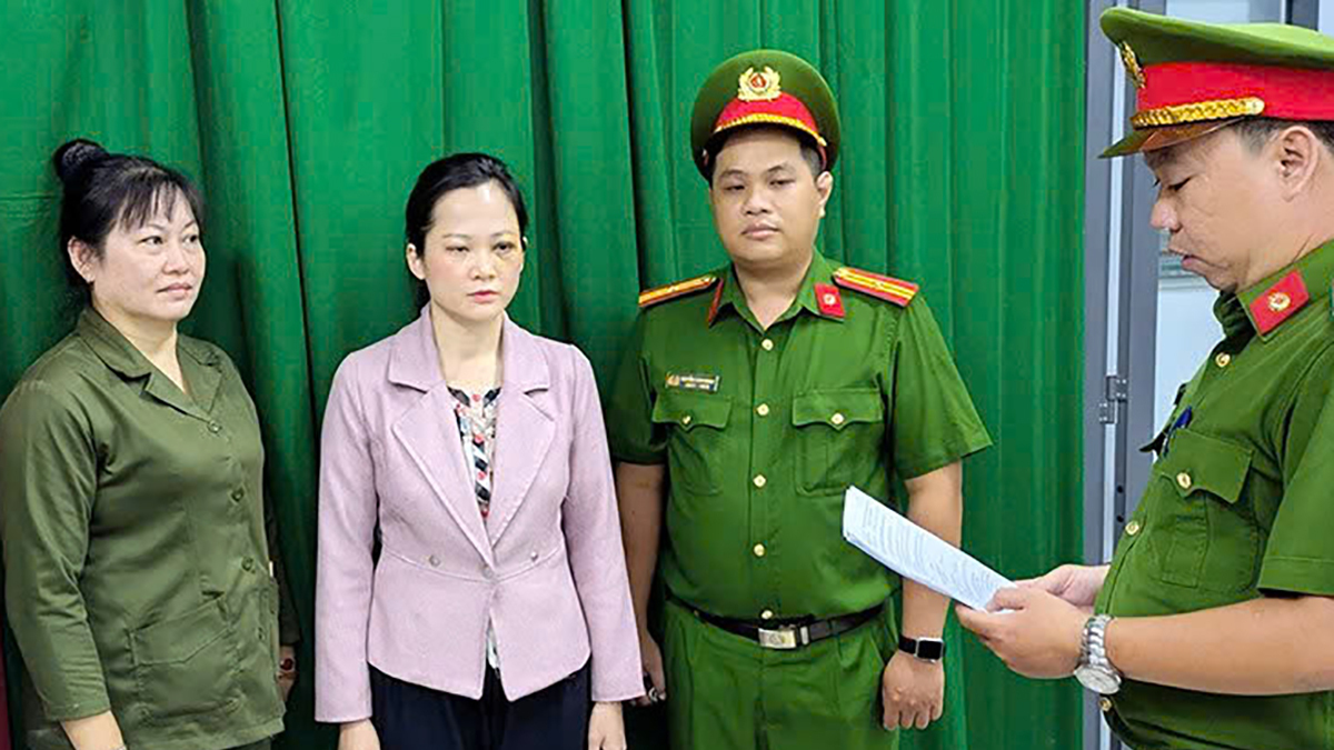 Bác sĩ nha khoa đánh khách hàng: 'Tôi rất ân hận'