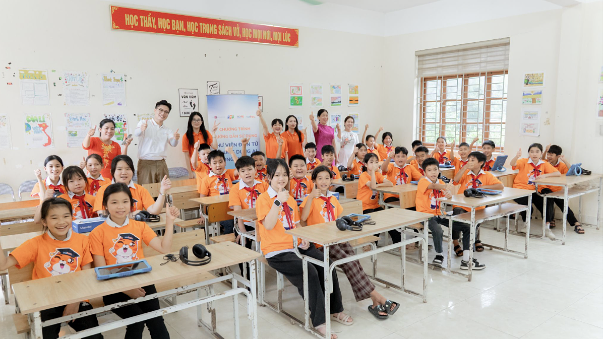 Vuihoc giúp học sinh vùng khó tiếp cận thư viện số 4 năm liên tiếp