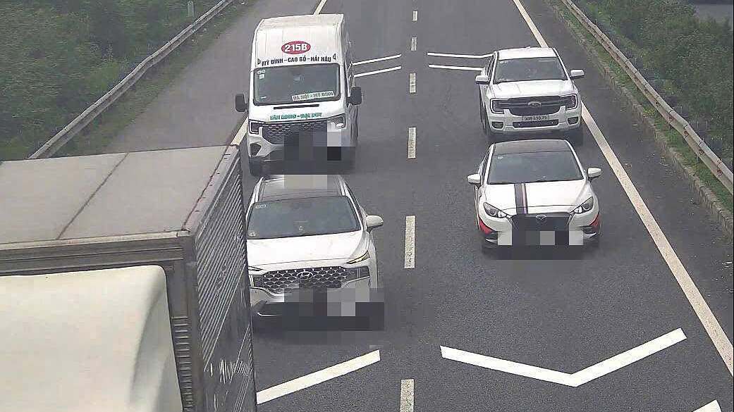4 vấn đề cần hiểu rõ về khoảng cách an toàn trên cao tốc