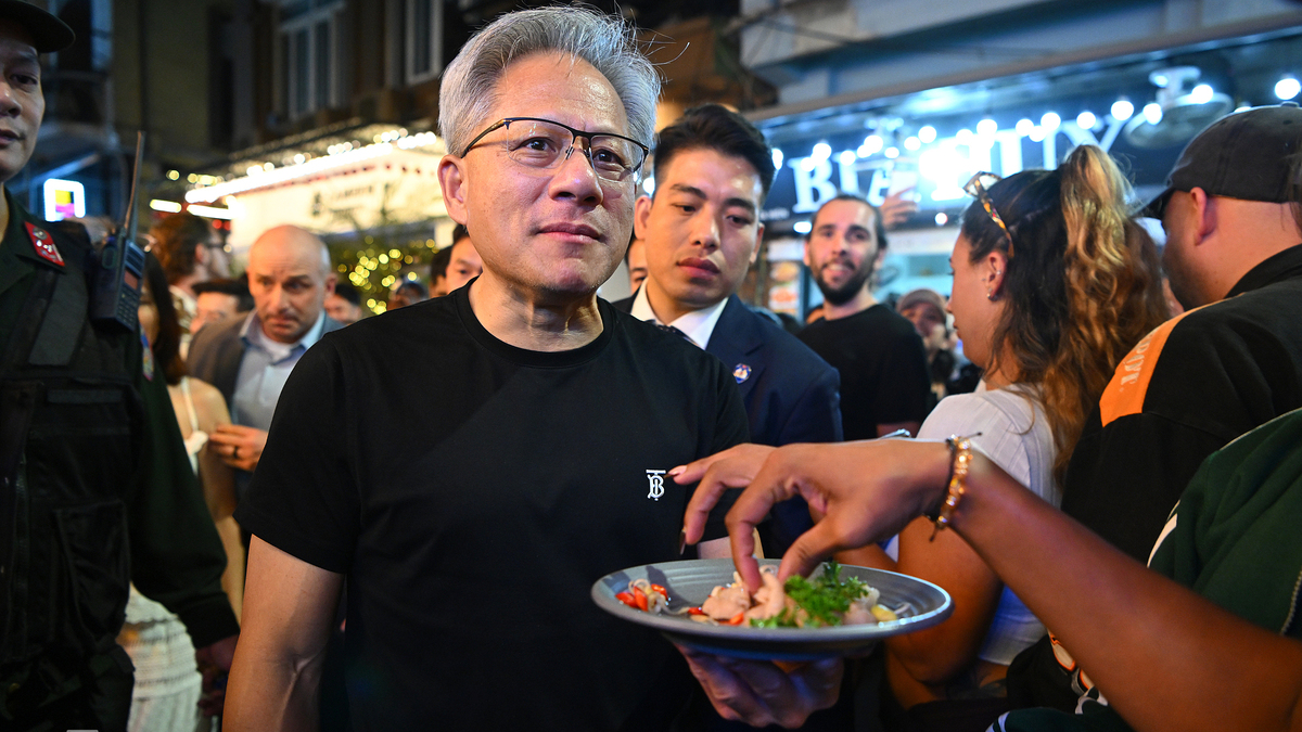 Jensen Huang: "Cổ phiếu một công ty có thể tăng gấp đôi sau bữa tối với tôi"