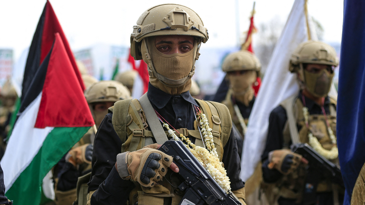 Chiến dịch tiến công giúp Houthi siết chặt 'yết hầu biển Đỏ'
