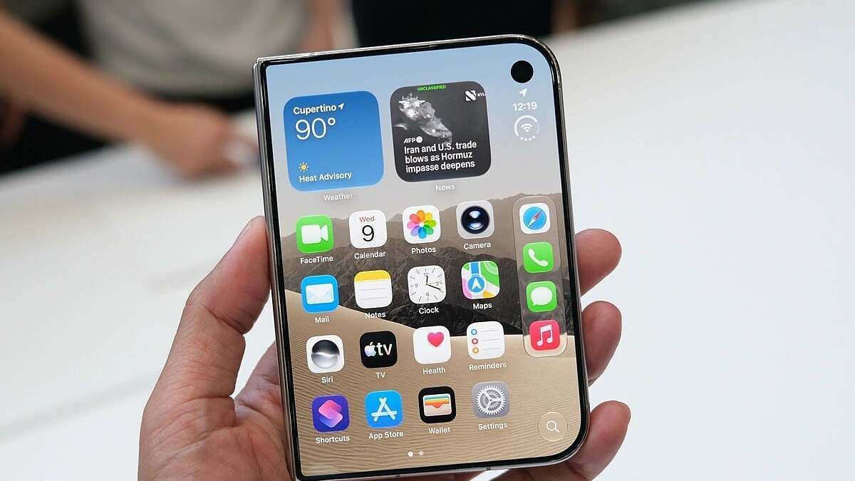 Màn hình gập của iPhone Duo có giá 250 USD
