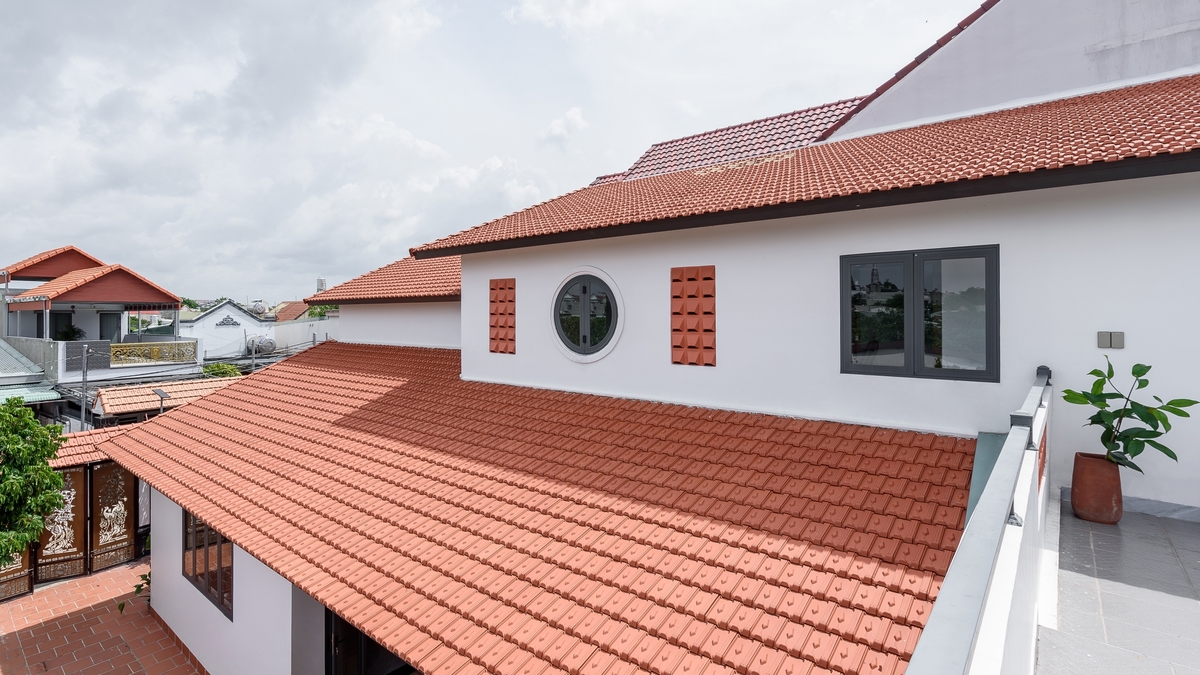 Ngôi nhà ba thế hệ lấy cảm hứng từ kiến trúc ba gian Bắc Bộ
