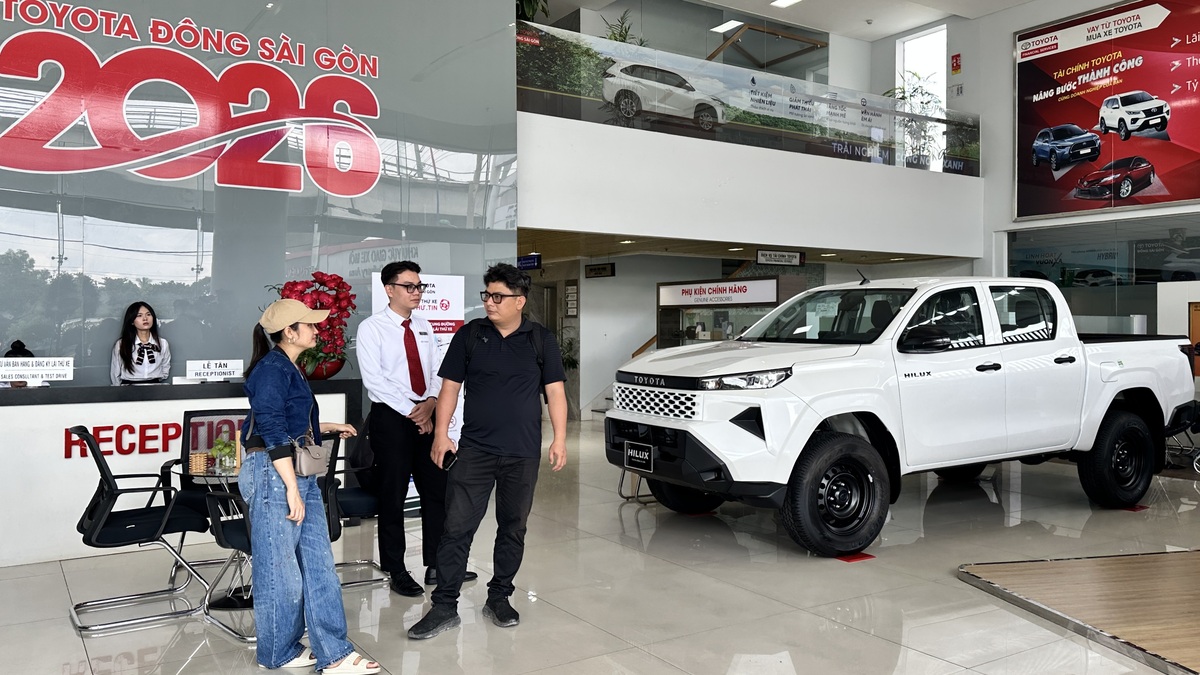 Tâm lý kiêng tháng Ngâu đẩy thị trường ôtô tụt dốc