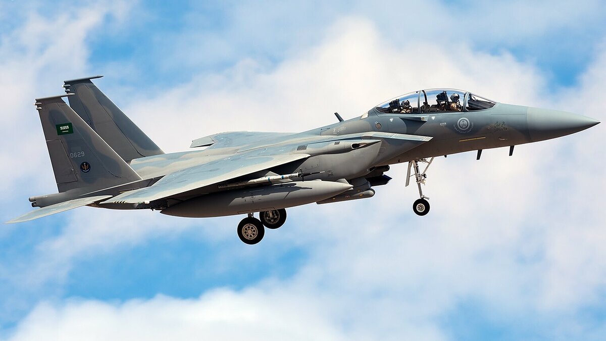 Dàn cảm biến không cứu được tiêm kích F-15 hiện đại khỏi tên lửa Houthi