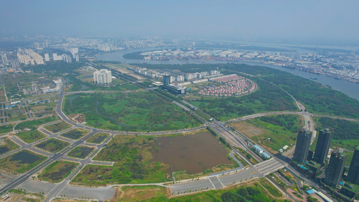 Ba điểm nghẽn kìm hãm đà phục hồi bất động sản 2027
