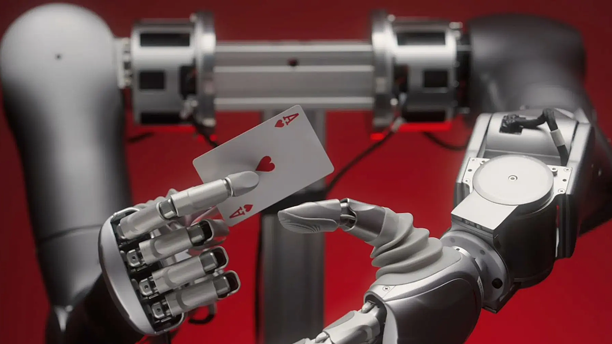Bàn tay robot biết làm ảo thuật
