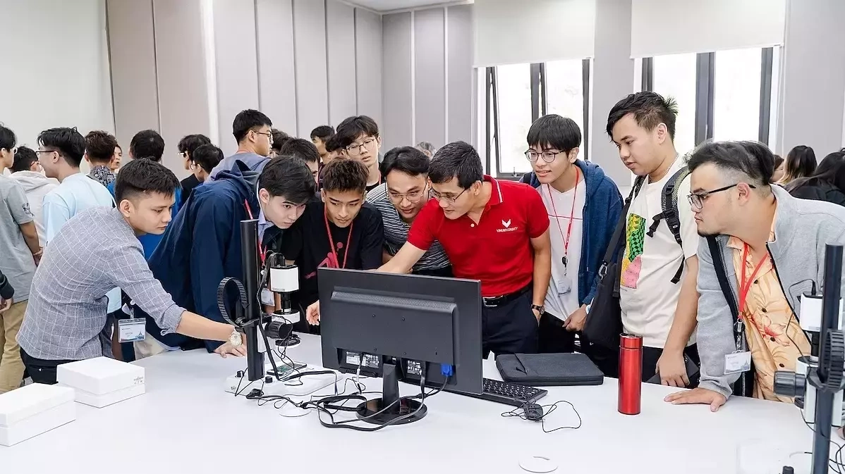 121 scientists working in Vietnam are among the world's most influential scientists