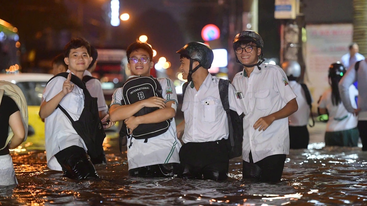 Trường Học Linh Hoạt Cho Học Sinh Về Sớm Tránh Triều Cường: Bài Học Về Thích Ứng Học Tập - Thầy Cavin wm1 wm1 2aobor4wbr90xyjsli7bph10ww 9515 5039 1791780398