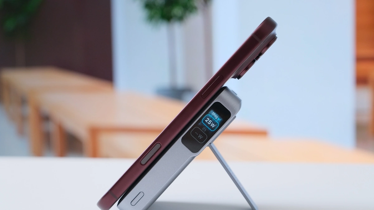 Anker MagGo 2 Pro - pin sạc Qi2.2 đầu tiên có quạt tản nhiệt