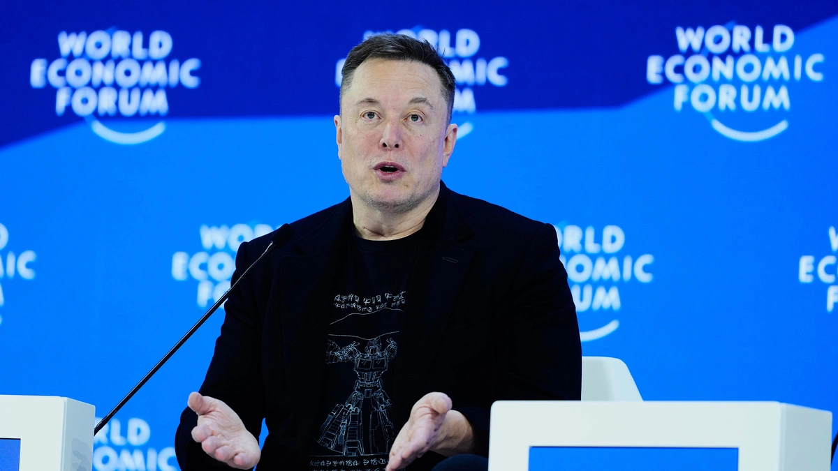 Musk chỉ trích các hãng chip nhớ "hét giá", nhưng khen Micron