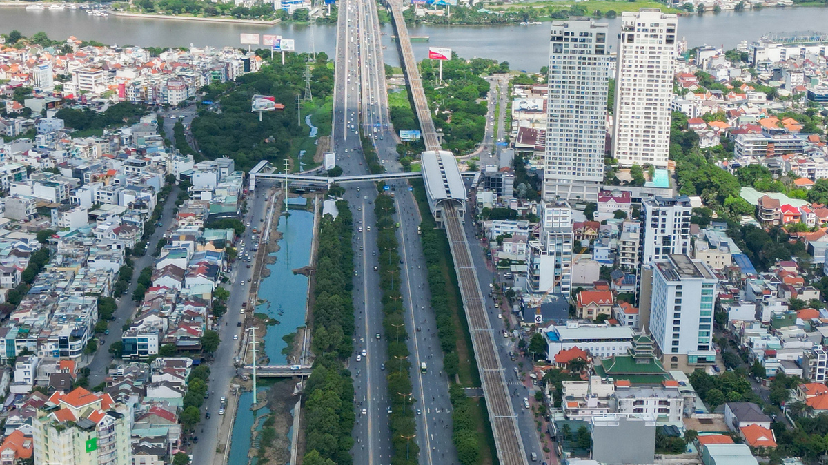 Kinh tế Quy hoạch Hạ tầng Bất động sản Du lịch "Gỡ nút thắt hạ tầng, đất đai để mở rộng không gian đô thị TP HCM"