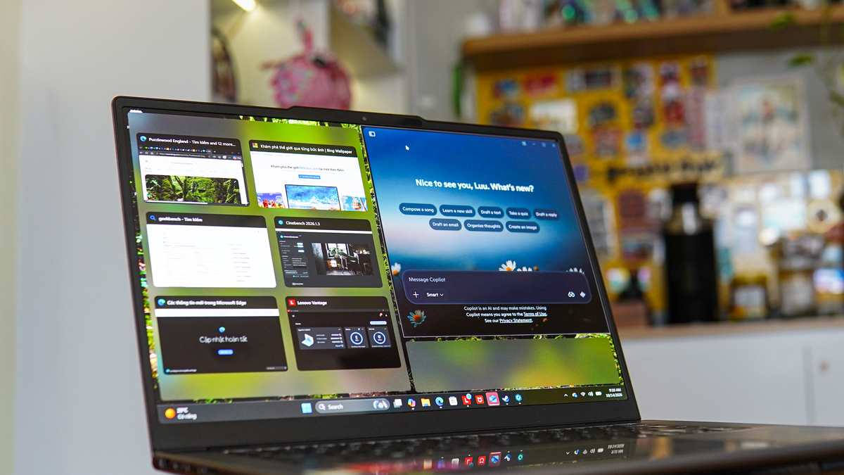 Laptop tích hợp card RTX 5050, giá hơn 60 triệu đồng