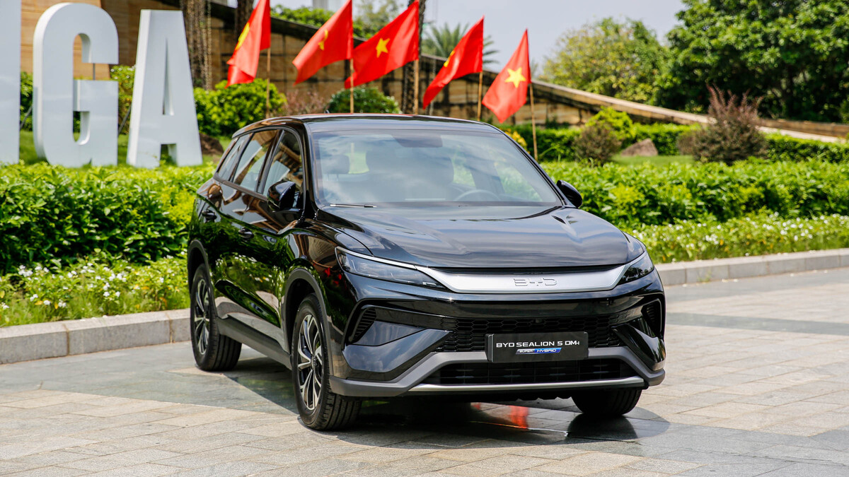 Bùng nổ xe điện hóa tại Việt Nam: Khi xu hướng 'xanh' áp đảo thị trường ôtô truyền thống