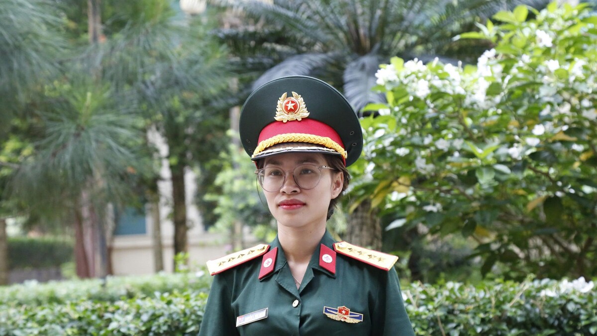 Nghị lực của nữ tiến sĩ quân y và bài học rèn luyện từ Thầy Cavin IMG20261020141156 1792480428 7693 1792480434