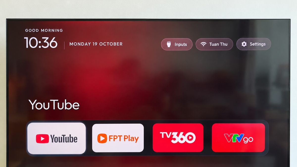Dùng AI "độ" giao diện Smart TV