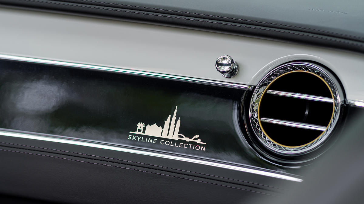 Cận cảnh Bentley Continental GTC S Vietnam Skyline Edition: Kiệt tác độc bản trị giá gần 19 tỷ đồng